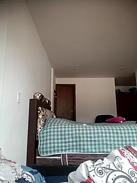 babyhannya online show from October 29, 2025, 5:12 pm