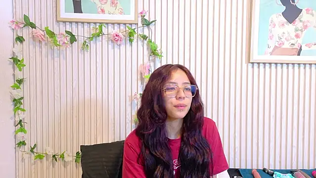 Snapshot of Abrilmirren chatting on March 16, 2026, 11:14 am Abrilmirren online show from March 16, 2026, 11:14 am