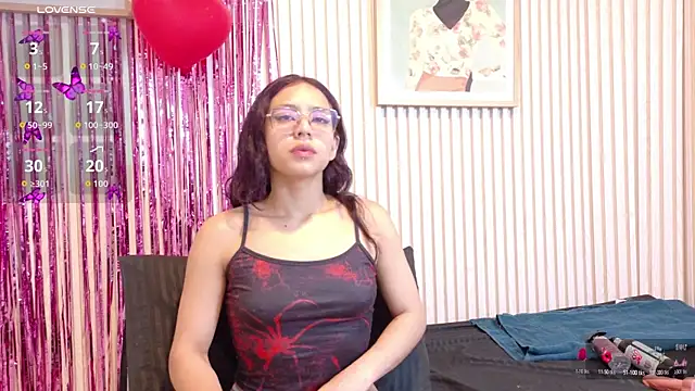 Snapshot of Abrilmirren chatting on February 11, 2026, 11:10 am Abrilmirren online show from February 11, 2026, 11:10 am