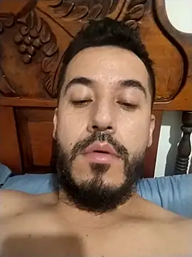Hotman199207 online show from May 9, 2026, 3:48 pm