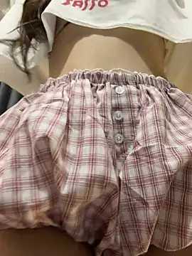 Quynhbabysexy online show from July 4, 2026, 8:21 am