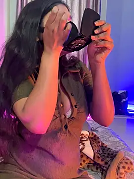 Lisa afreen online show from December 1, 2025, 3:07 am