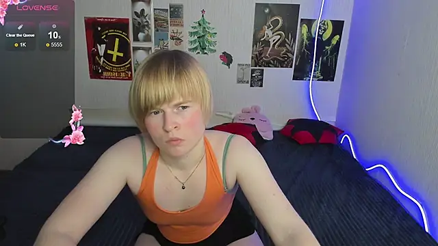 Cattie w  online show from February 7, 2026, 1:13 am