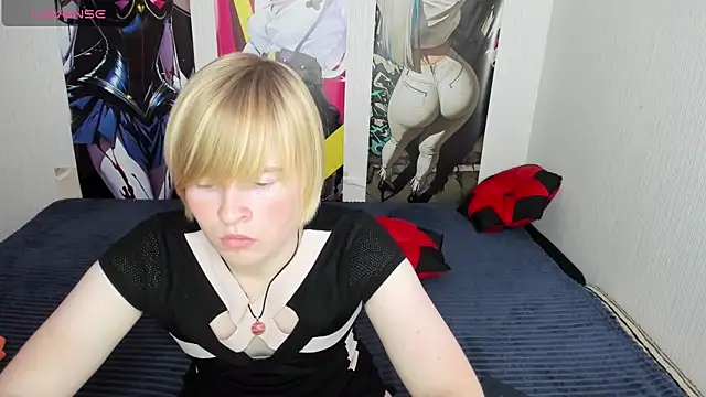 Cattie w  online show from October 18, 2025, 1:18 am