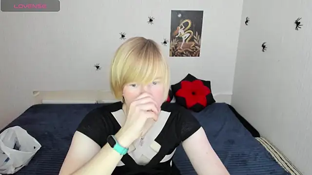 Cattie w  online show from October 30, 2025, 2:10 am