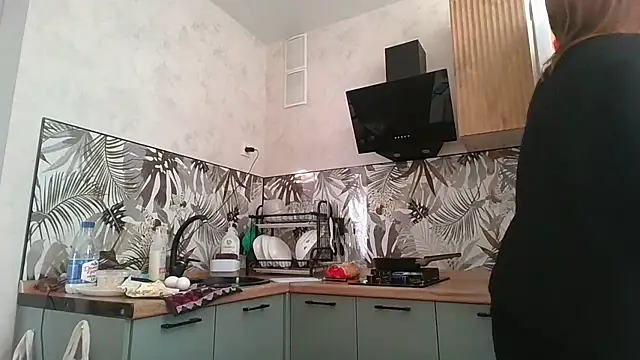 Thavione online show from February 2, 2026, 7:51 am