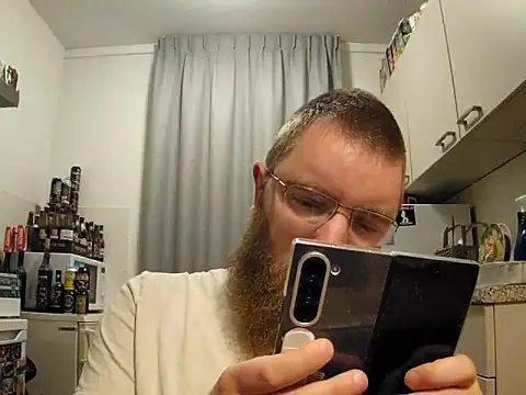 kinderkooriscoel- online show from October 3, 2025, 1:42 am