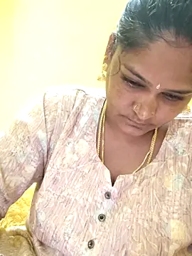 navyasree143 online show from October 7, 2025, 3:18 am