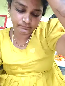 navyasree143 online show from February 9, 2026, 8:07 pm