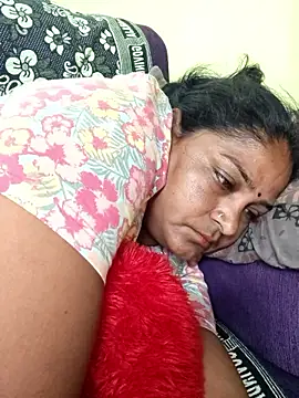 navyasree143 online show from May 5, 2026, 2:03 am