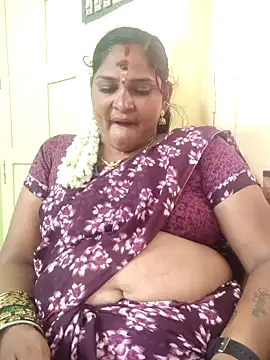 navyasree143 online show from April 19, 2026, 11:11 am