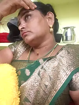 navyasree143 online show from April 21, 2026, 4:46 pm