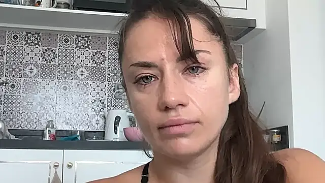 Roriann online show from March 8, 2026, 6:17 am