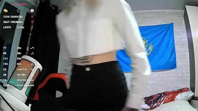 Snapshot of MernaGoggin chatting on October 2, 2025, 3:26 pm MernaGoggin online show from October 2, 2025, 3:26 pm