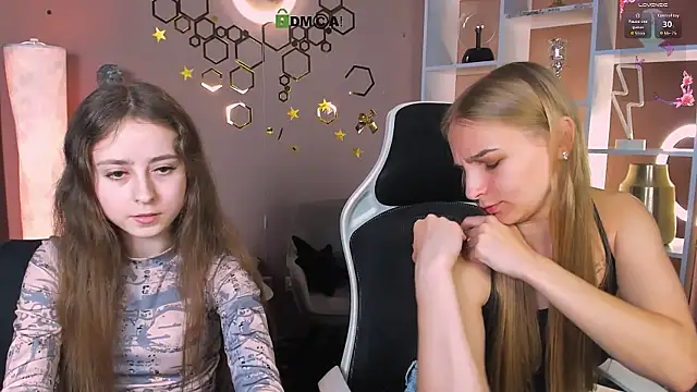 rebecca smile online show from June 5, 2026, 7:03 am