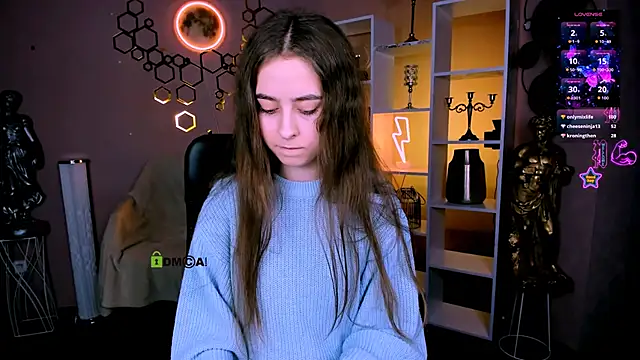 rebecca smile online show from December 15, 2025, 3:18 pm