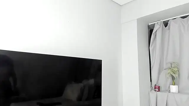 ConnieSmall24 online show from November 1, 2025, 7:41 pm