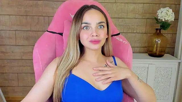 AnitaVenture online show from September 26, 2025, 9:05 am