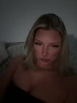 blondeeee online show from March 13, 2026, 5:29 pm