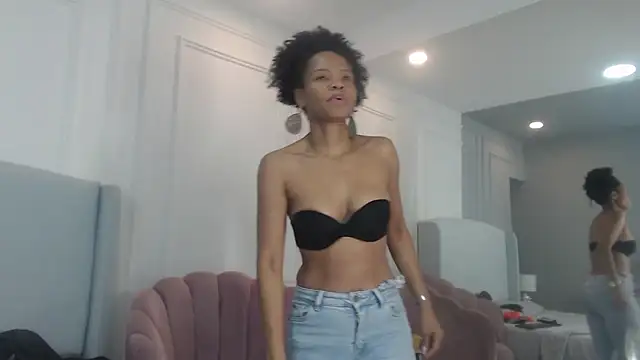 ChantalGarner online show from January 19, 2026, 1:26 pm