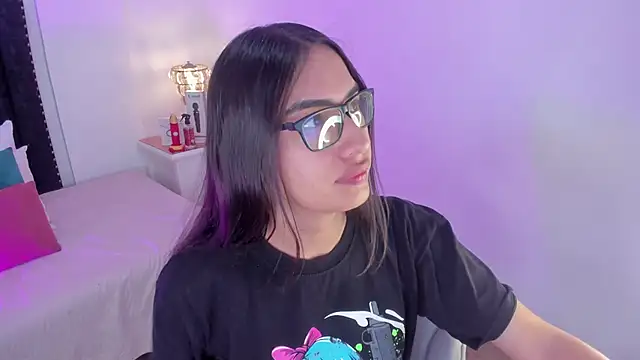 cherrylady 02 online show from October 25, 2025, 1:01 pm