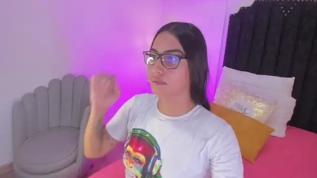 cherrylady 02 online show from December 22, 2025, 12:38 pm