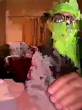 ThrowedWorldWide online show from November 10, 2025, 1:54 am