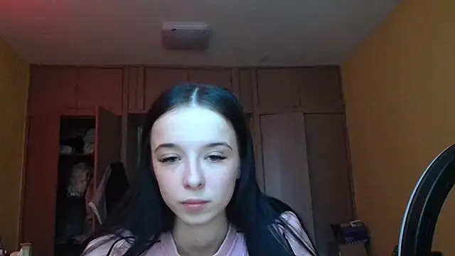 Emilia Light online show from April 23, 2026, 2:30 pm