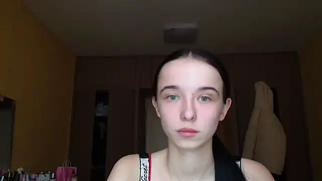 Emilia Light online show from March 7, 2026, 8:21 am