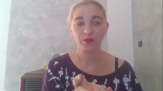 GoldenAngelMilf online show from October 2, 2025, 1:03 pm