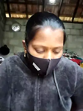 Tamil Hot Sandy online show from November 29, 2025, 3:06 am