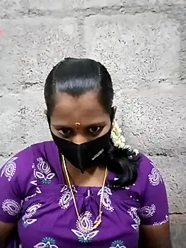 Tamil Hot Sandy online show from June 6, 2026, 5:40 pm