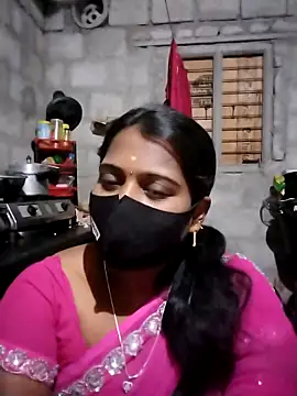 Tamil Hot Sandy online show from December 17, 2025, 3:50 pm