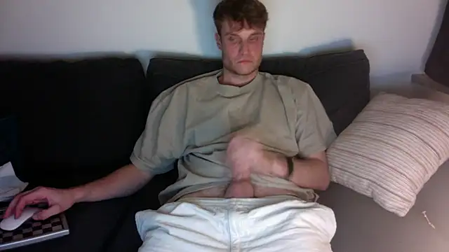 bangzrr3 online show from October 4, 2025, 7:04 pm