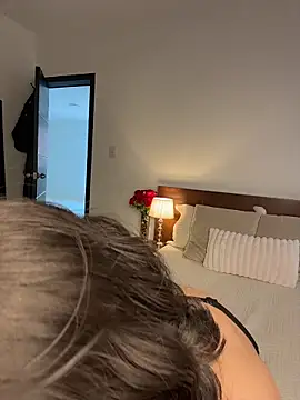 Capricho 01 online show from February 27, 2026, 6:30 pm