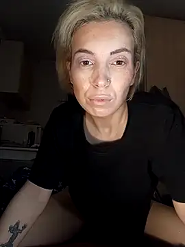 Conny Shellie online show from December 1, 2025, 4:35 am