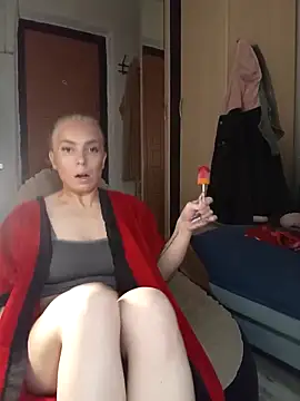 Conny Shellie online show from October 28, 2025, 10:20 pm