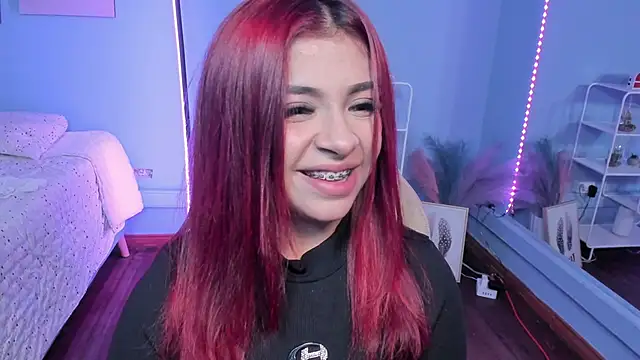 KathiaSaenz  online show from February 3, 2026, 4:21 am