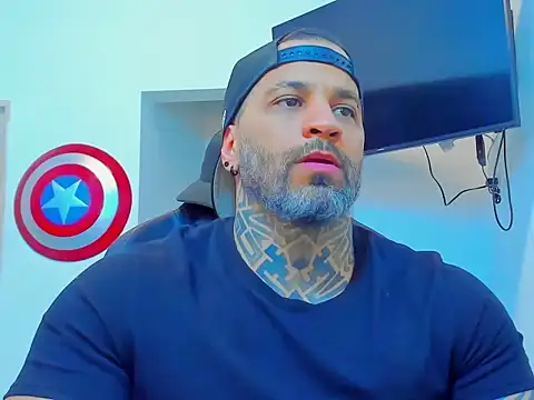 JoshRigby online show from November 20, 2025, 8:20 pm