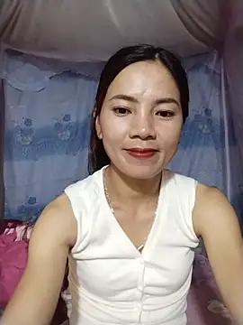 Snapshot of lmc-zz chatting on June 15, 2026, 1:22 pm lmc-zz online show from June 15, 2026, 1:22 pm