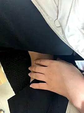 Lydia-a online show from November 10, 2025, 3:22 am