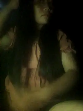 bree-zz online show from October 3, 2025, 11:28 pm