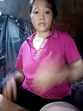 bree-zz online show from December 23, 2025, 5:29 am