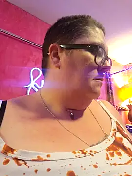 violentviolet68 online show from May 2, 2026, 7:19 pm