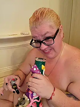 violentviolet68 online show from December 19, 2025, 6:43 pm