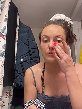 sexybriiiixoxo online show from May 10, 2026, 3:32 am