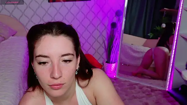 Curious Lily online show from June 15, 2026, 1:06 am