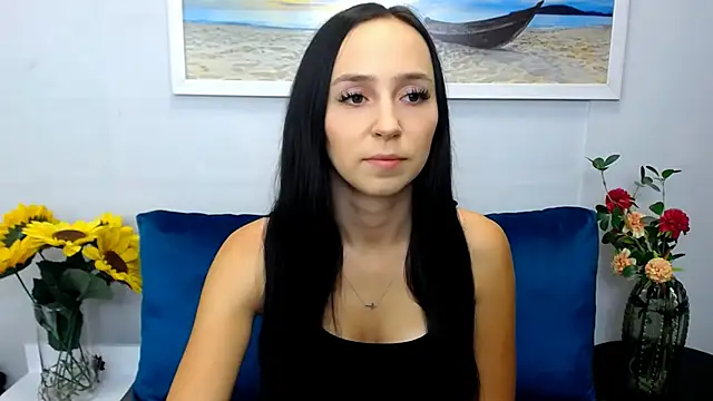 Snapshot of LuisaLive chatting on May 8, 2026, 6:17 am LuisaLive online show from May 8, 2026, 6:17 am