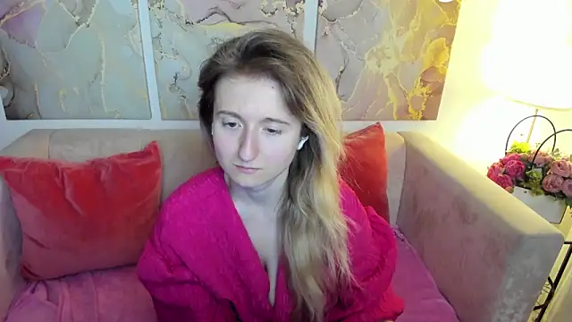 CamillaDreamer online show from June 9, 2026, 5:47 pm