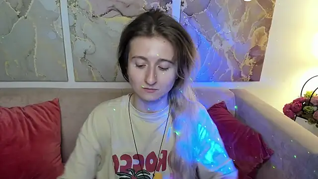 CamillaDreamer online show from July 16, 2026, 5:10 pm
